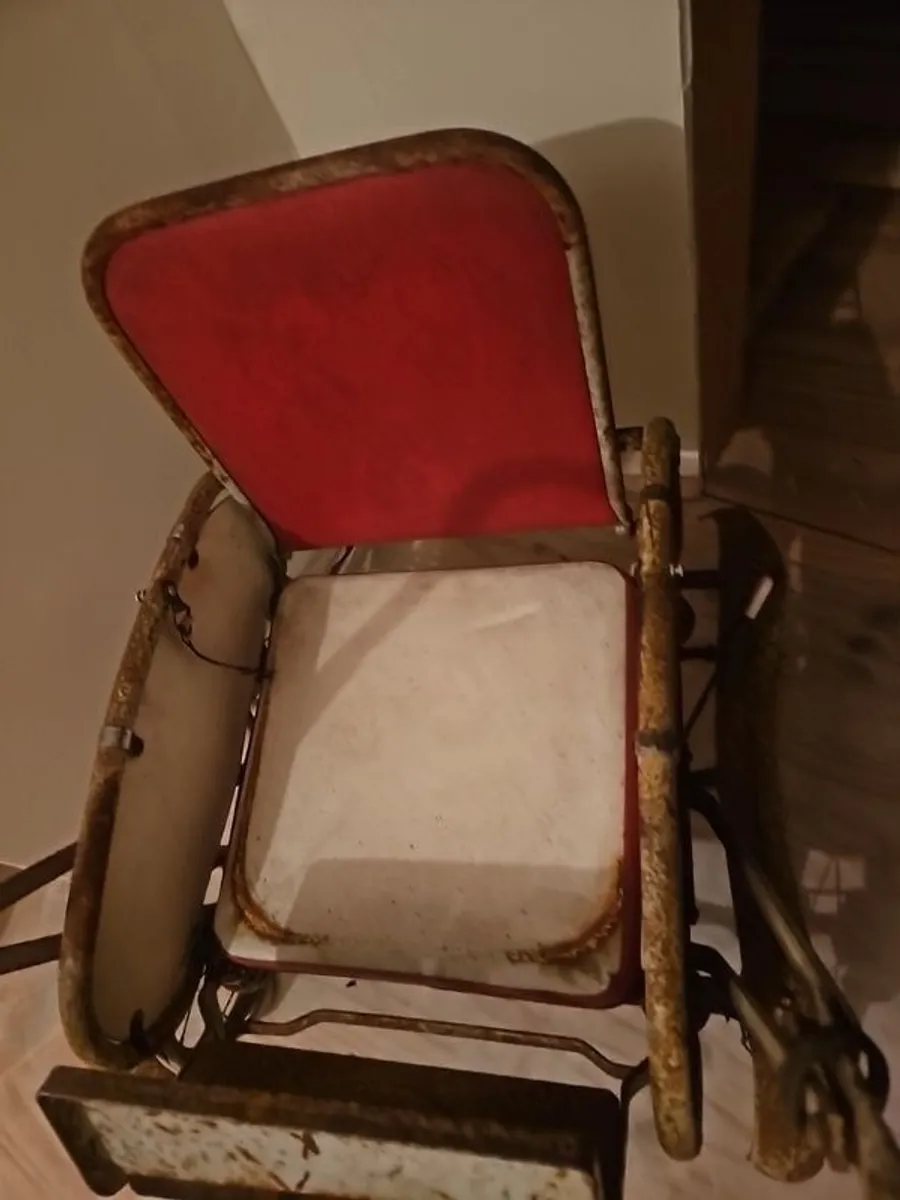 Antique Pram - Image 3