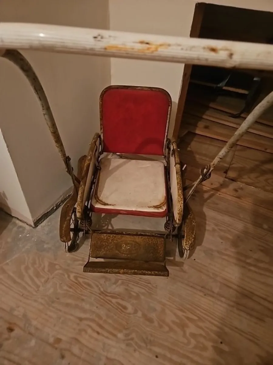 Antique Pram - Image 4