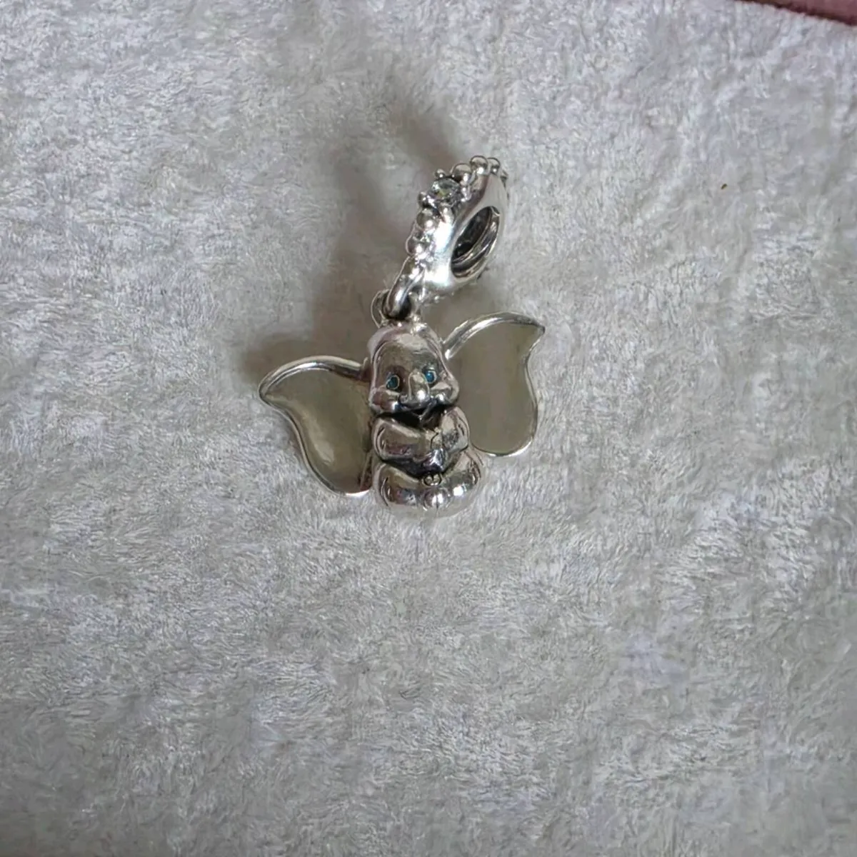 Pandora Disney dumbo  charm with blue eyes - Image 2