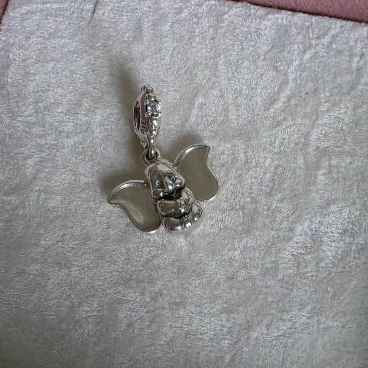 Pandora Disney dumbo  charm with blue eyes - Image 4