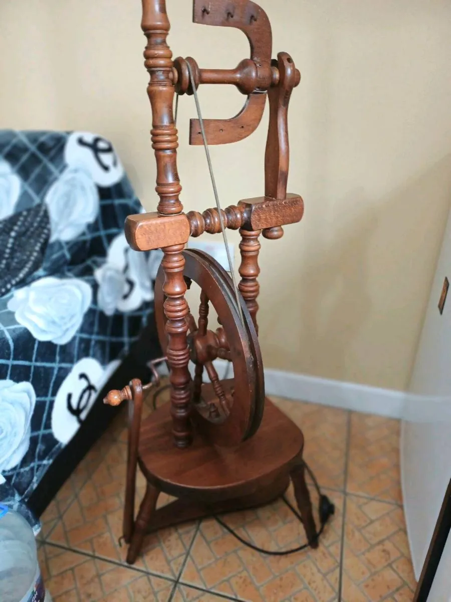 Vintage Spinning Wheel Floor Lamp - Image 4