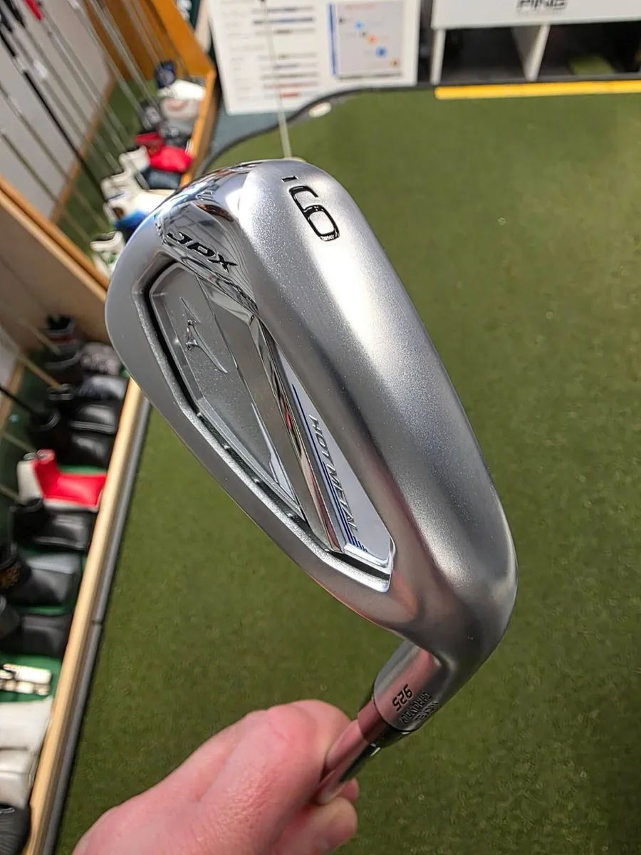 New Mizuno Jpx Hot Metal 925 Irons - Image 3