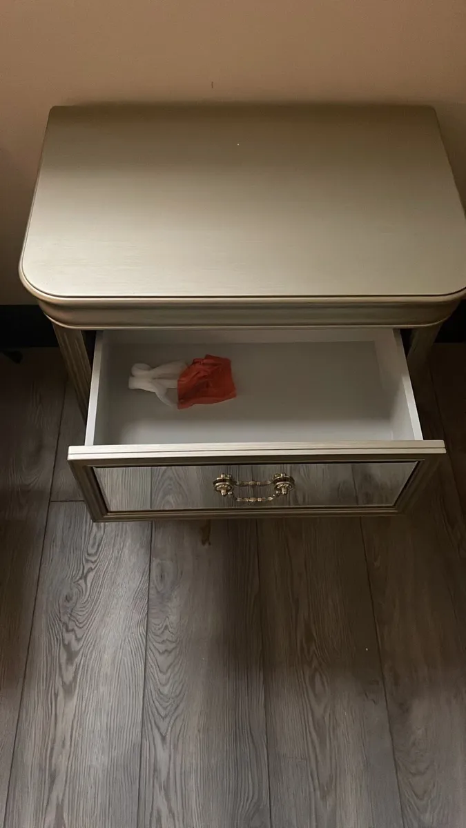 Bedside lockers - Image 3