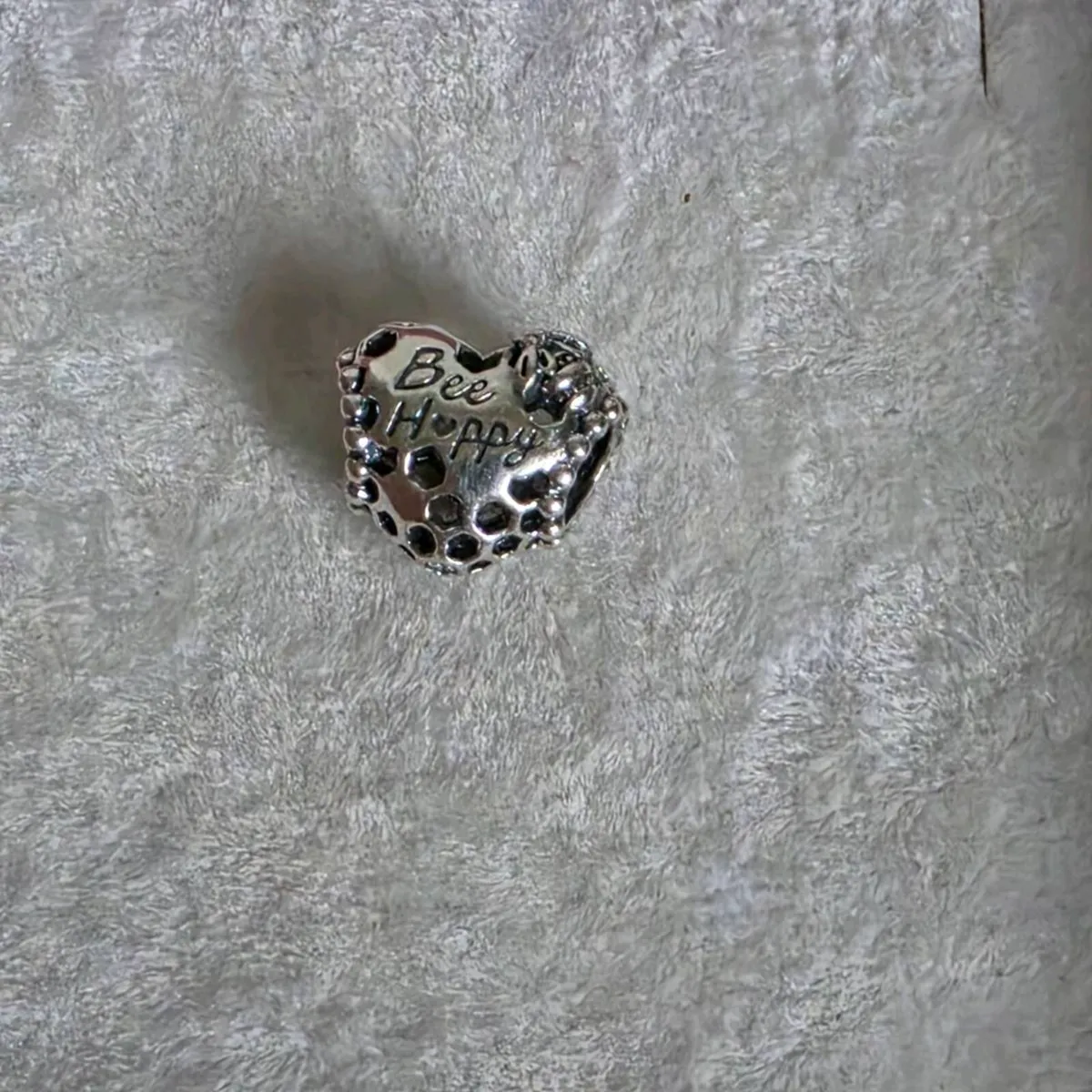 Pandora  heart charm with bee design - Image 2
