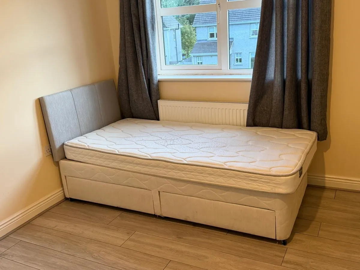 2 Beds (Bunk and Single) - Image 2