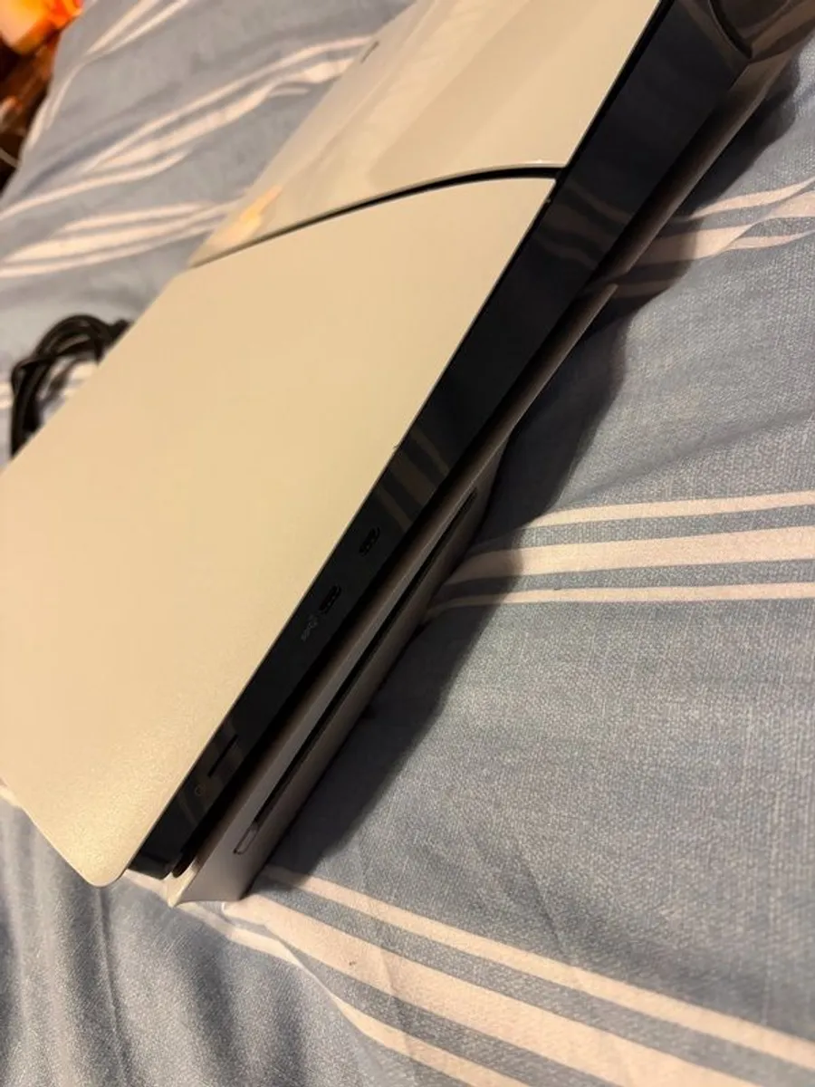 PS5 Bundle + 2 Controllers + Charging Dock + 4 Games - Image 2