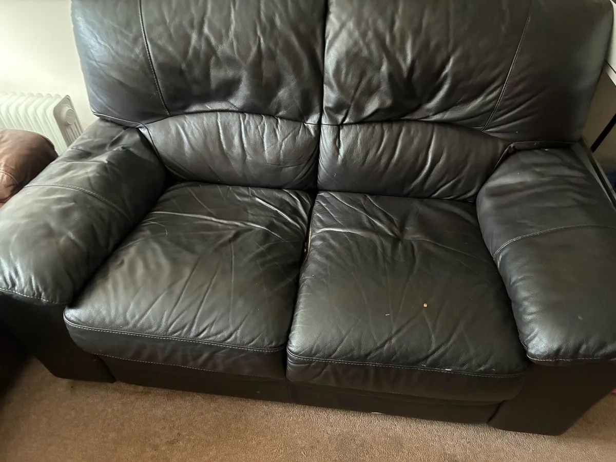 Couch - Image 2