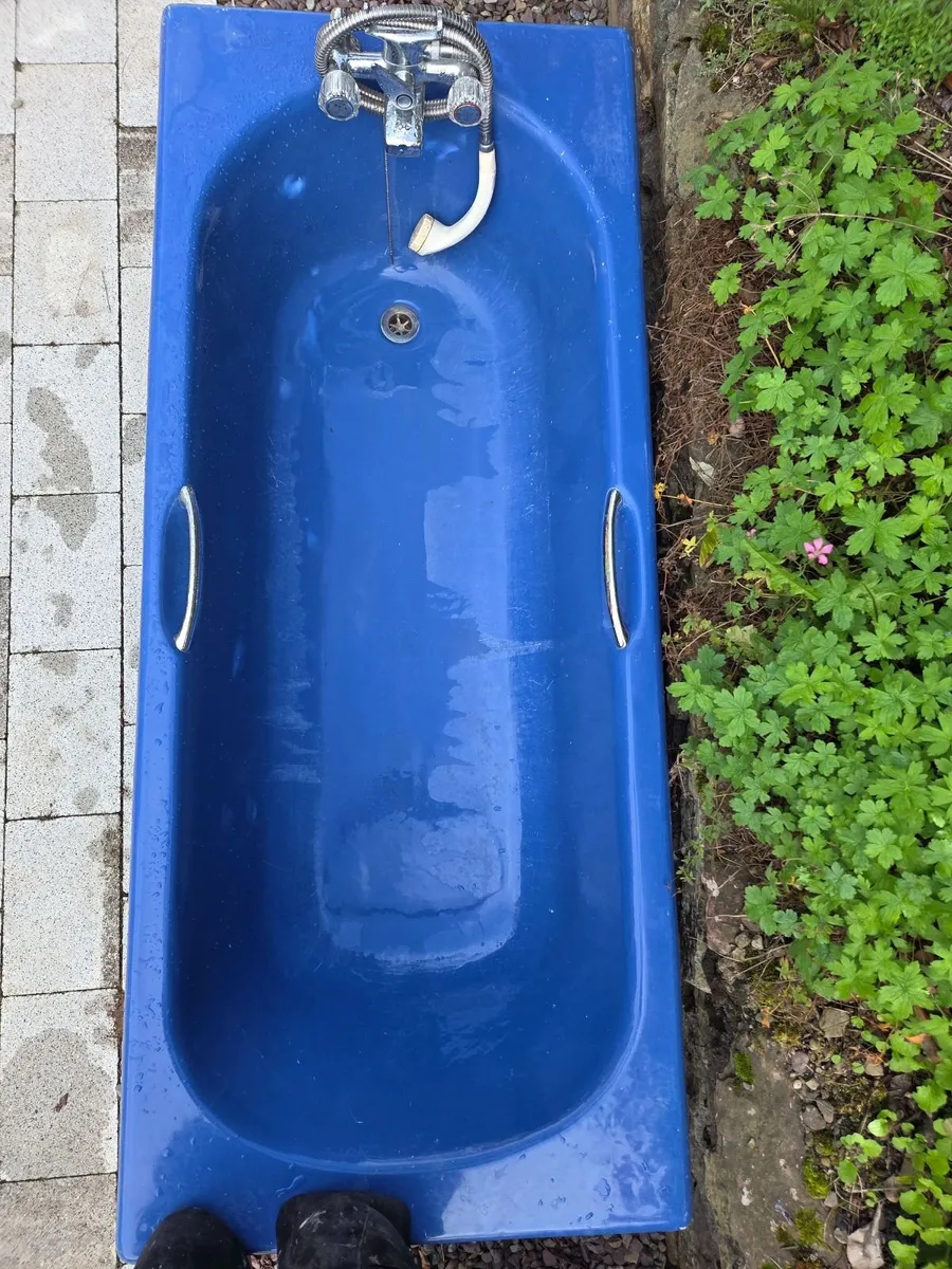 Bathroom Suite - Blue - Cast Iron Bath - Image 1