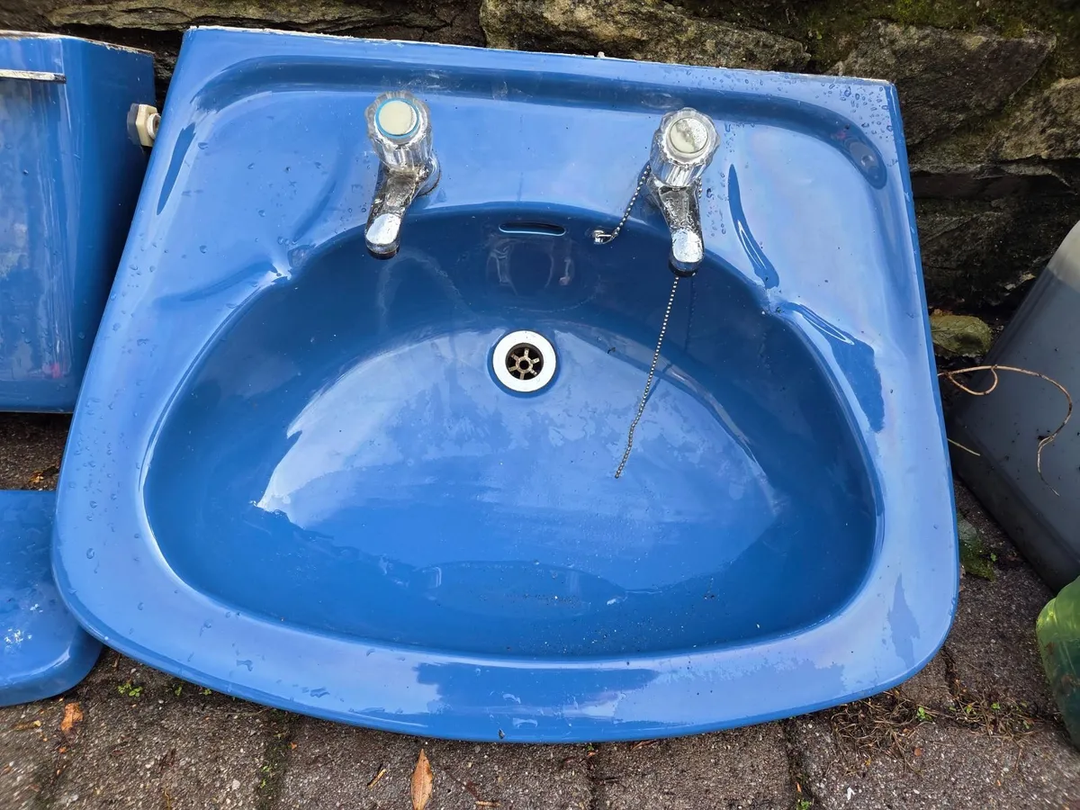 Bathroom Suite - Blue - Cast Iron Bath - Image 2
