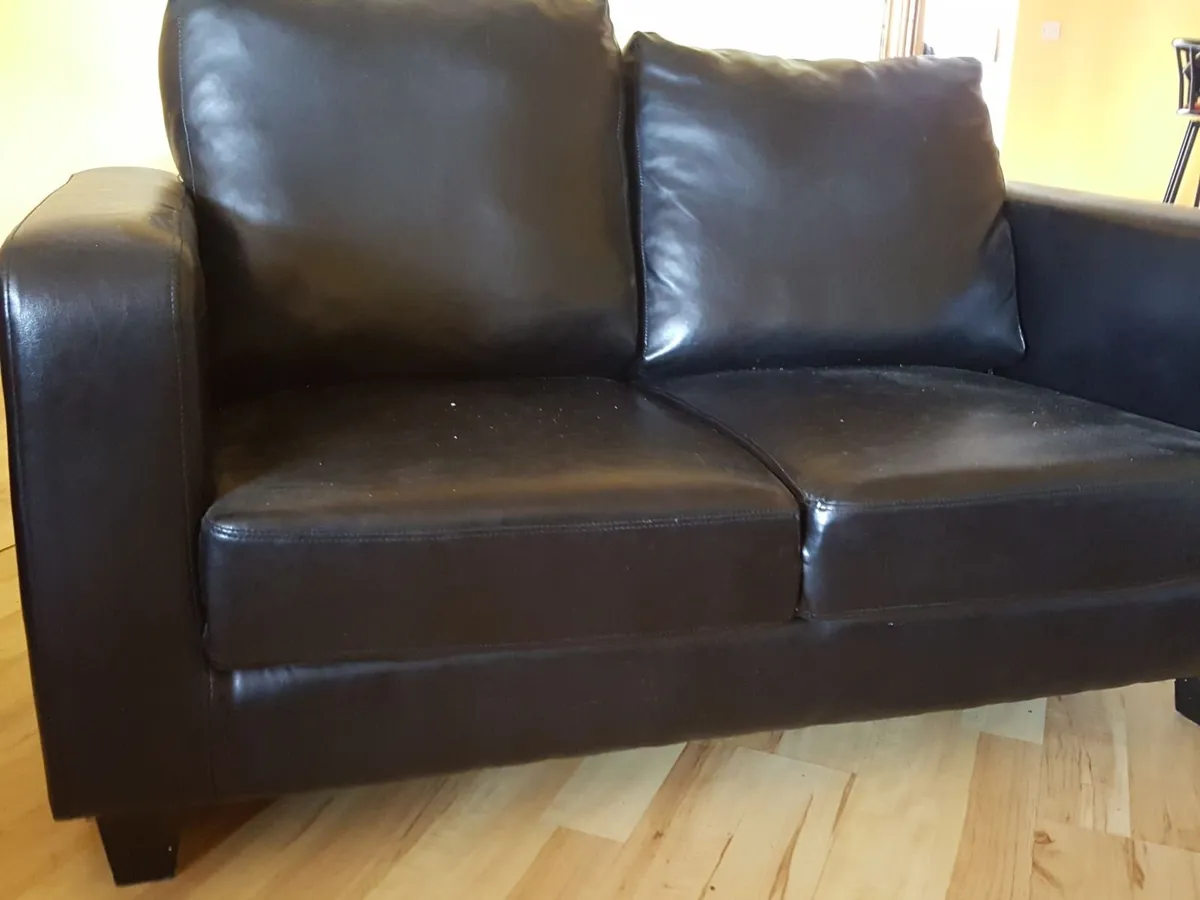 Couch - Image 3