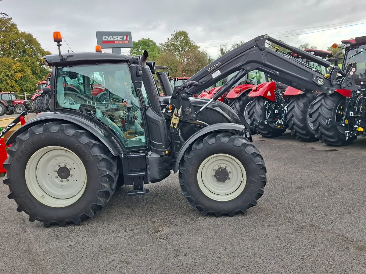 2021 VALTRA N114 & LOADER - Image 4