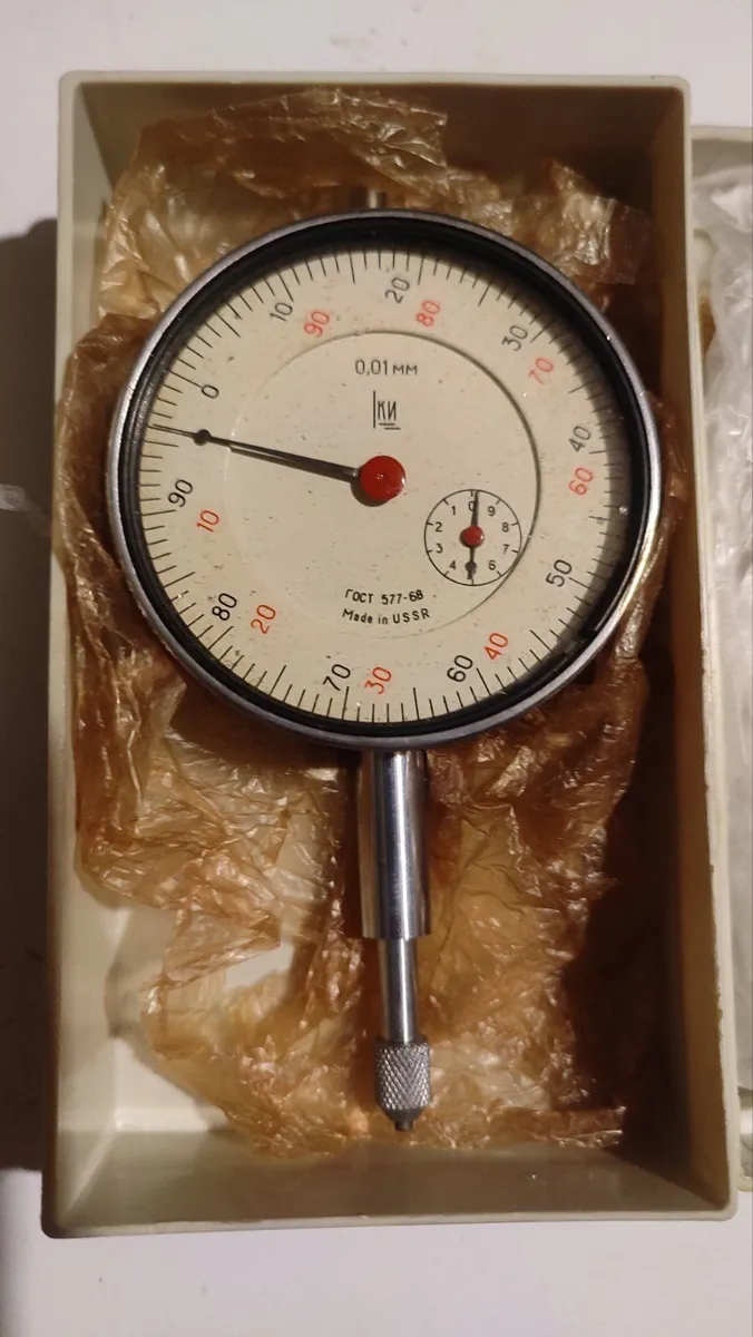 Vintage Soviet ChIZ ICH-10 Dial Indicator Gauge - Image 1
