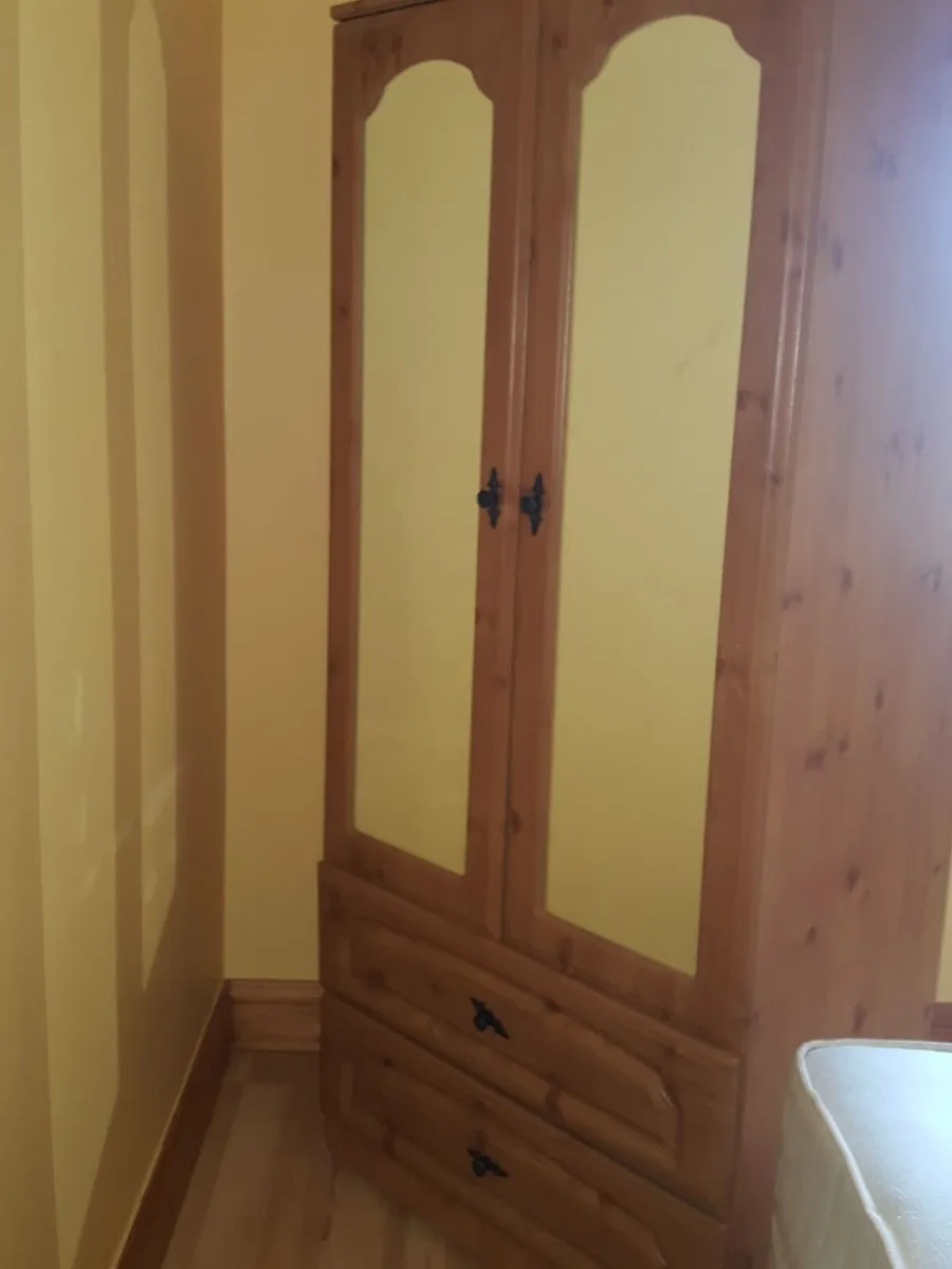 Wardrobe - Image 2