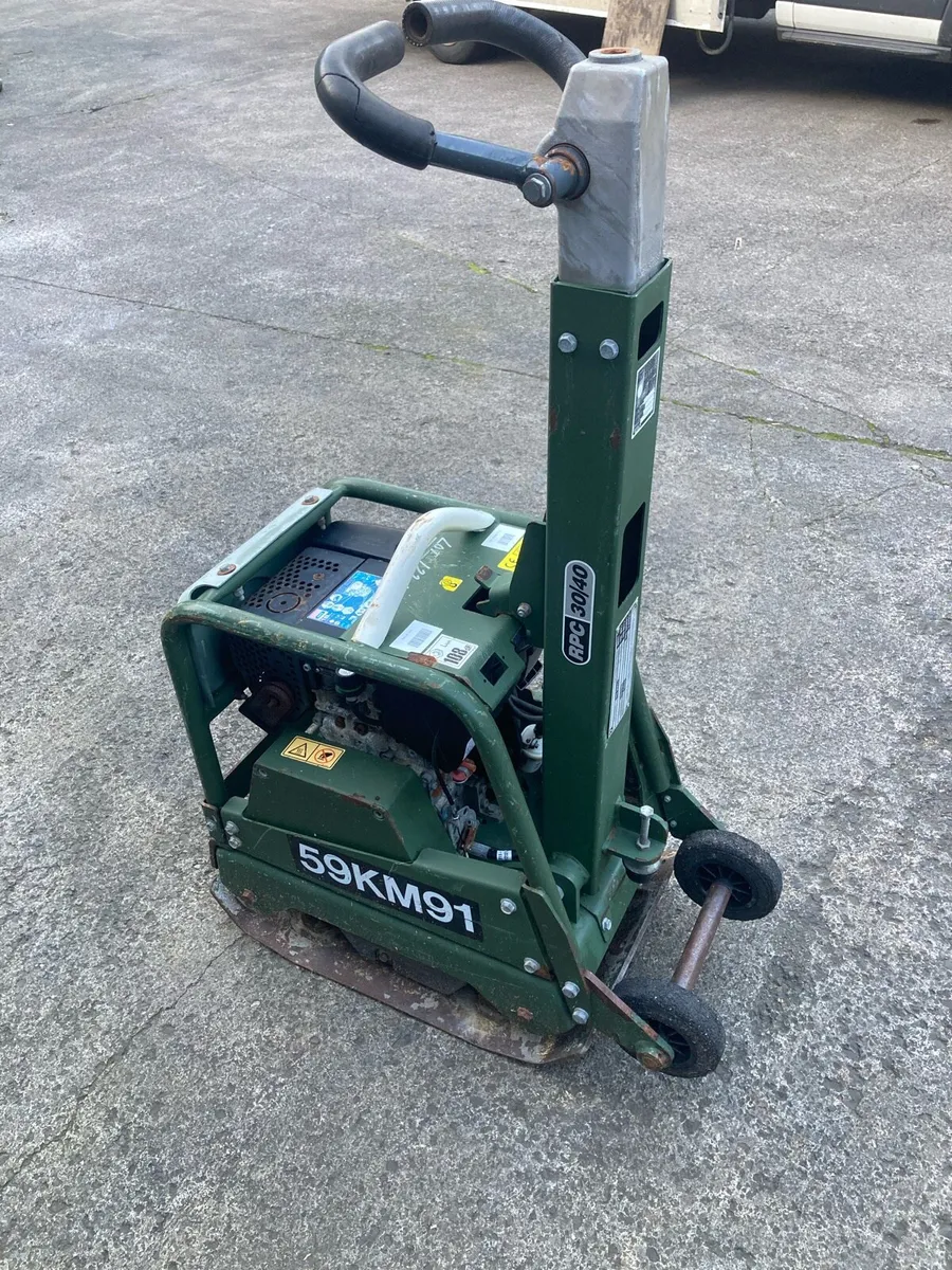 Belle Forward / Reverse  Diesel Whacker - Image 2