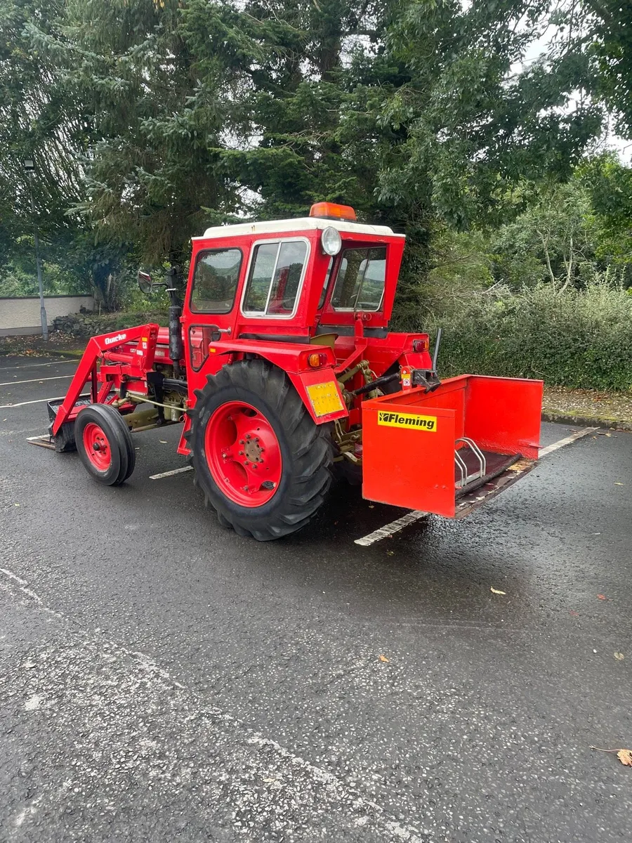 Vintage zetor tractor 4712 with quicke loader - Image 4