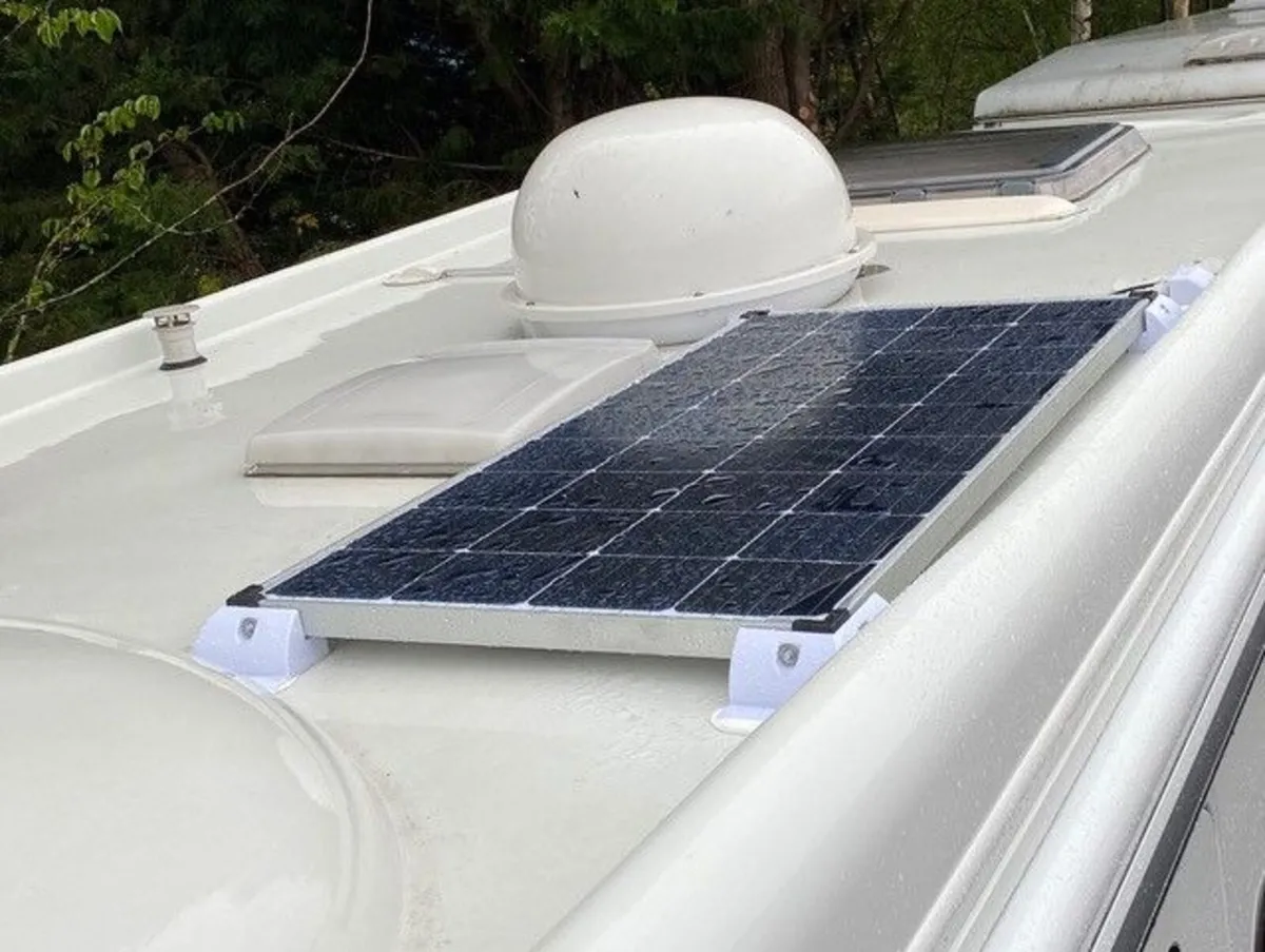 200W solar panel kit for Camper van or Boat - Image 1