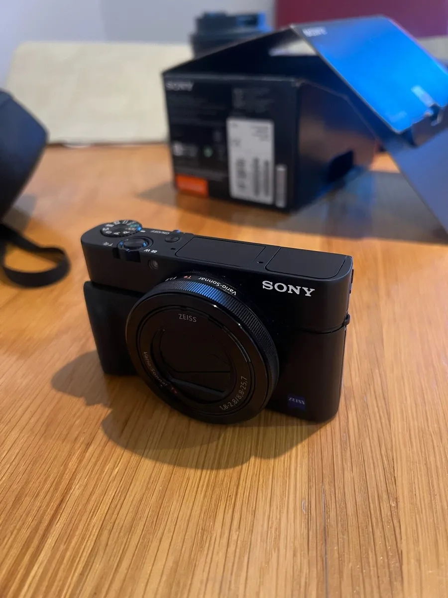 SONY CYBER-SHOT RX100 MARK III 20.1MP - Image 4