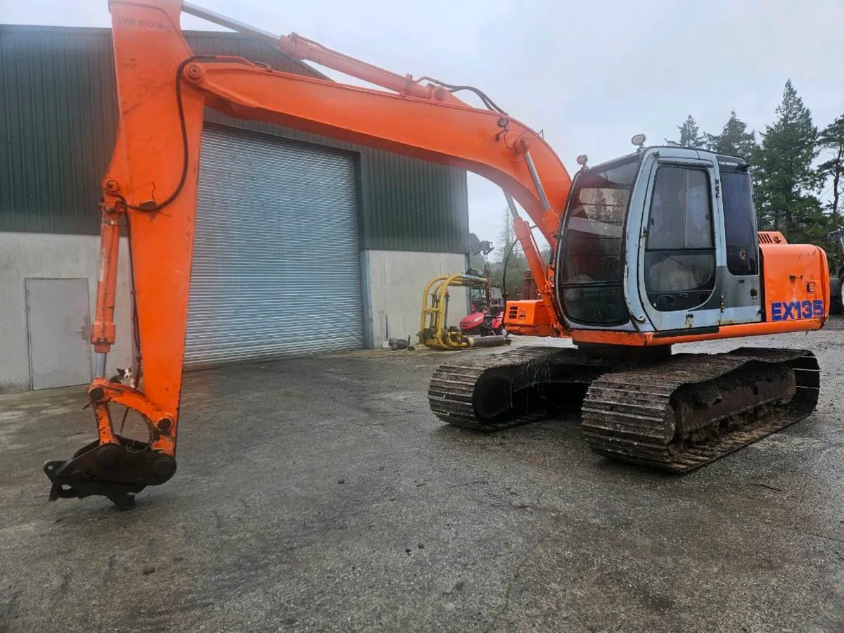 Hitachi EX135 - Image 1