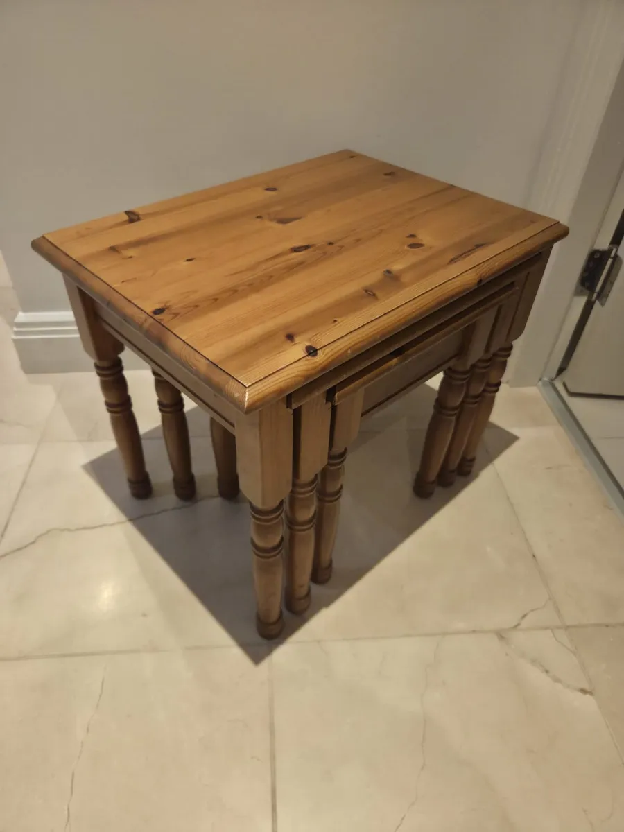 Nest of 3 Table - Image 1