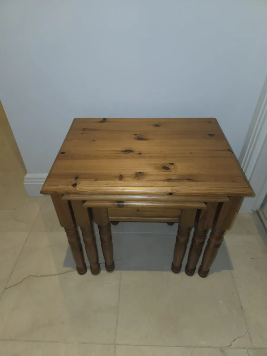 Nest of 3 Table - Image 2