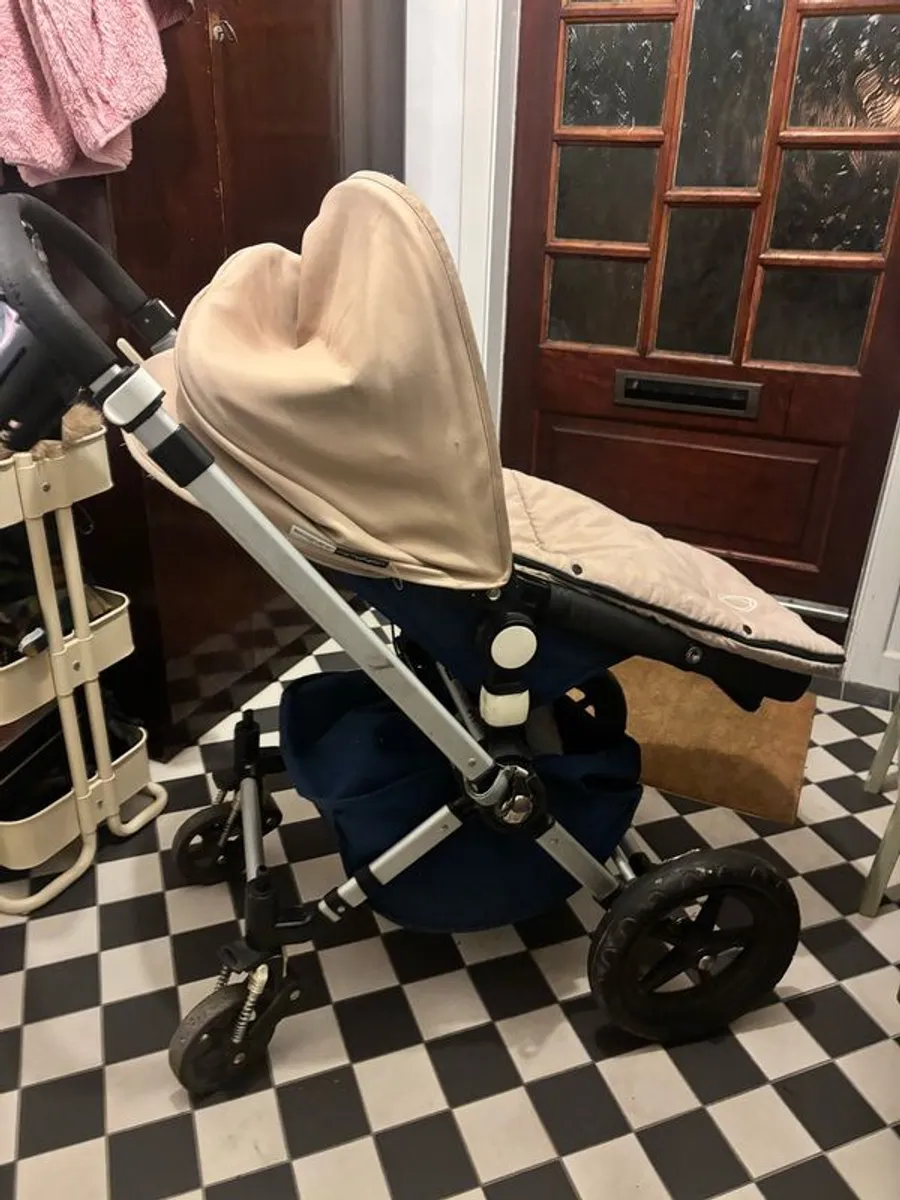 Bugaboo Cameleon3 Bassinet & Stroller - Image 3
