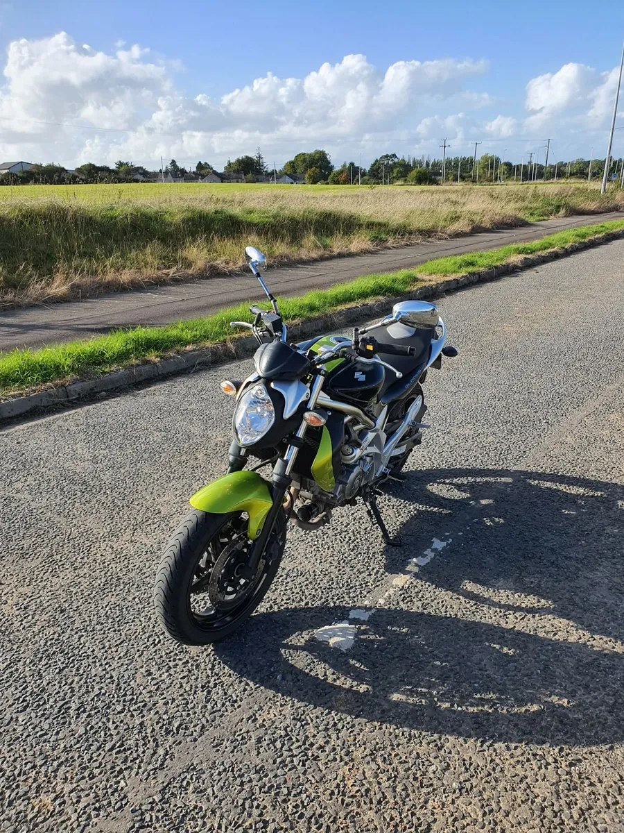 Suzuki SV650 Gladius **VERY LOW MILEAGE*** - Image 3
