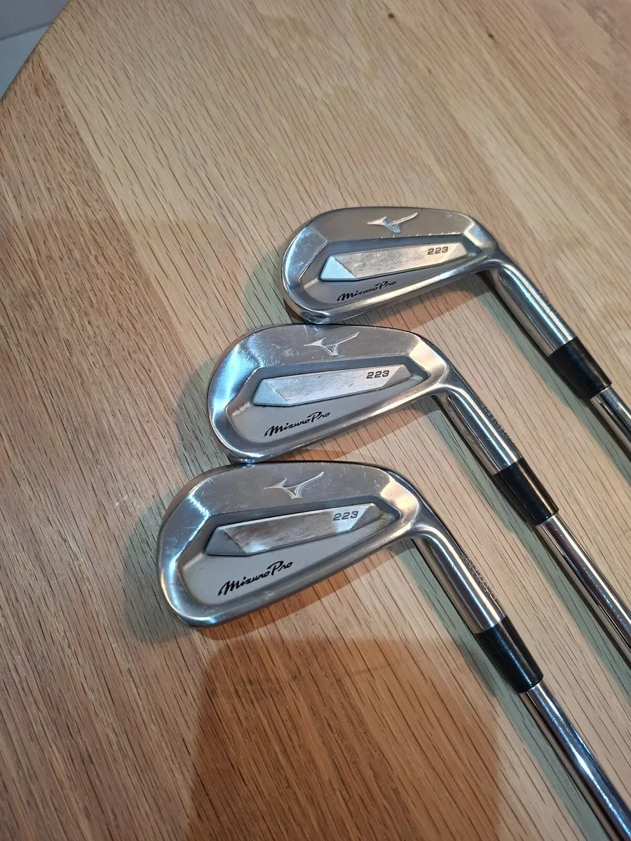 Mizuno pro 223 - Image 1