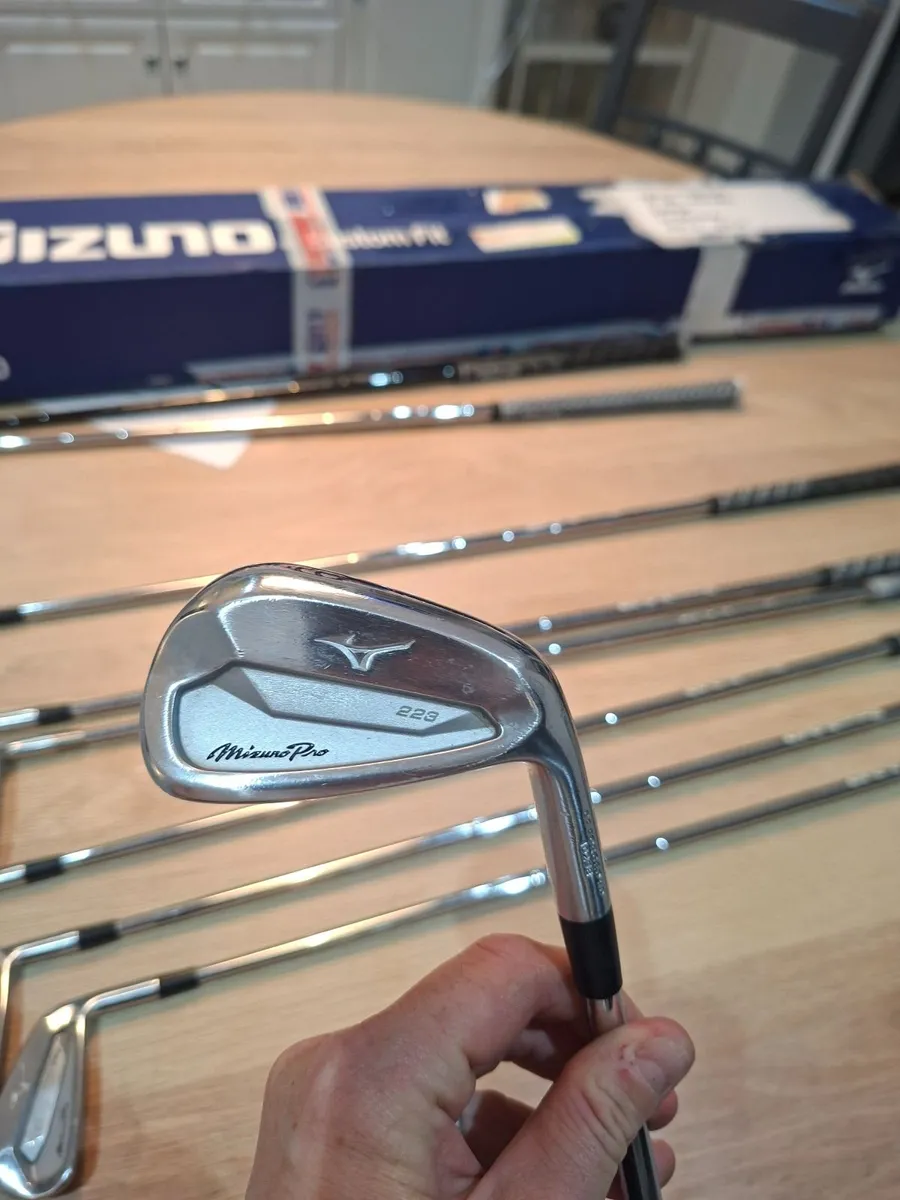 Mizuno pro 223 - Image 2