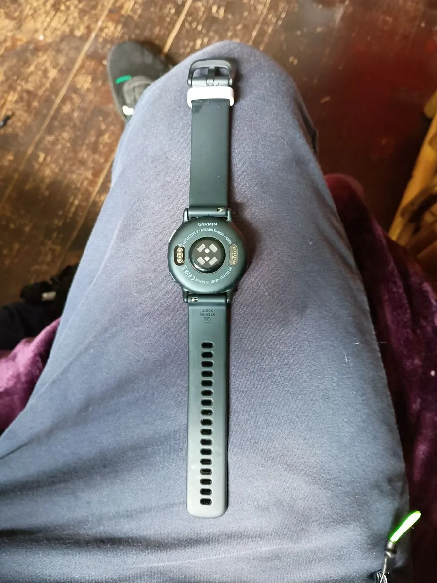 Garmin vívoactive 5 GPS Smartwatch – 42mm - Image 3