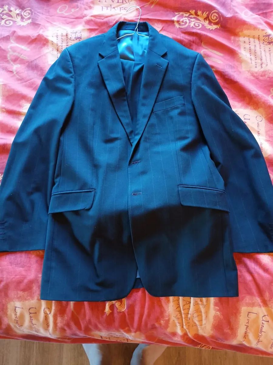 Kartel Directional Men’s Suit – 38R – Navy - Image 1