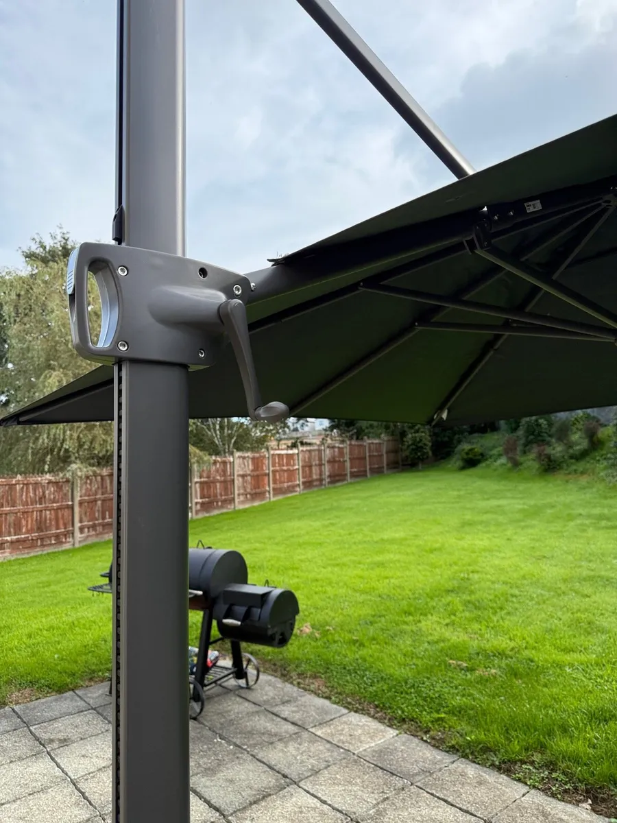 Patio/ourdoor umbrella canopy - Image 3