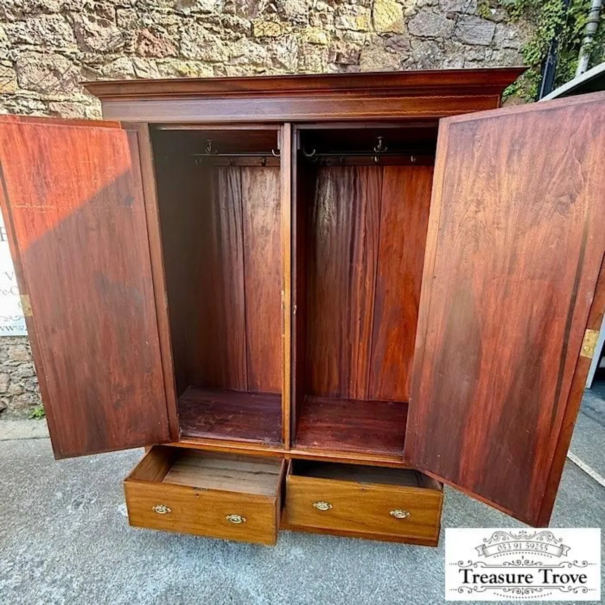 Vintage and Antique Wardrobes - Image 2