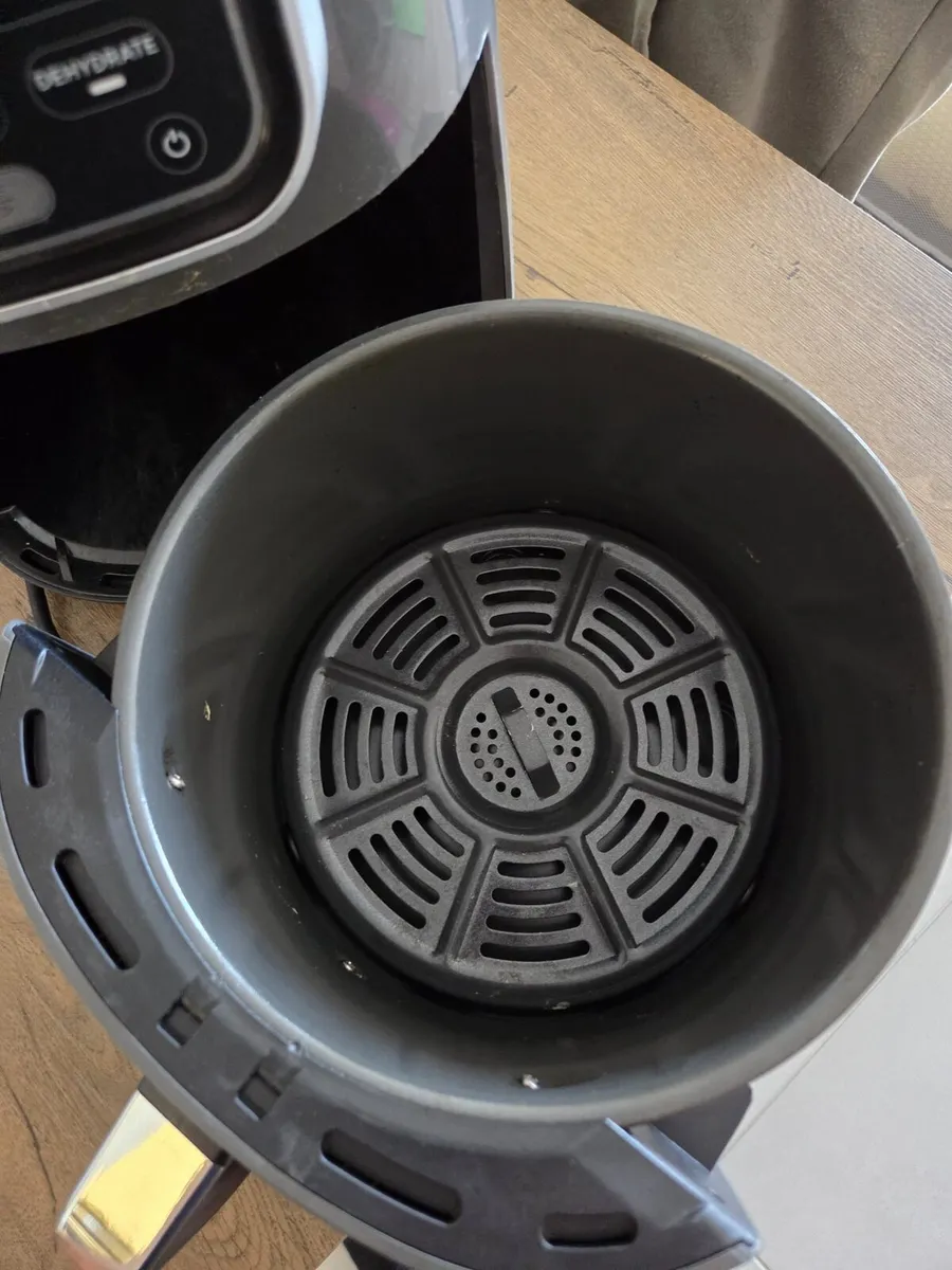 Air fryer - Image 2