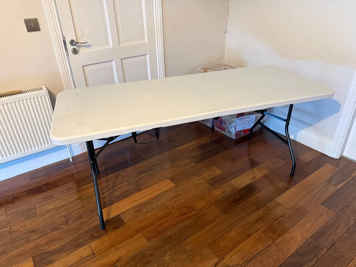 Folding Table