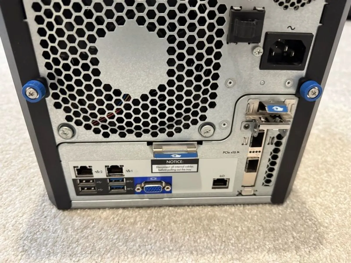 HP ProLiant Microserver Gen8 - Image 2