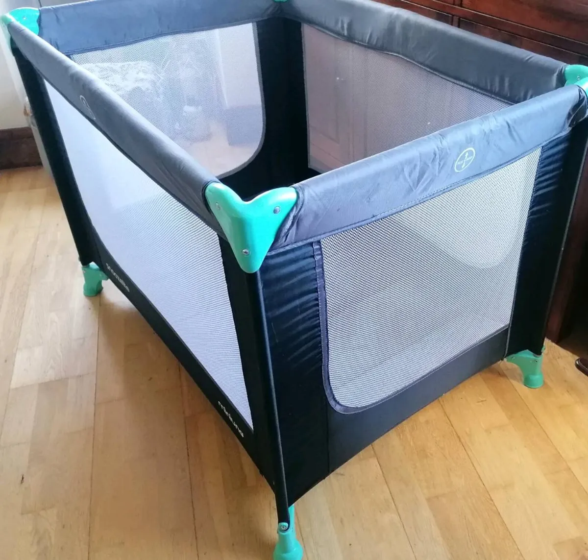 Travel Cot - Image 2