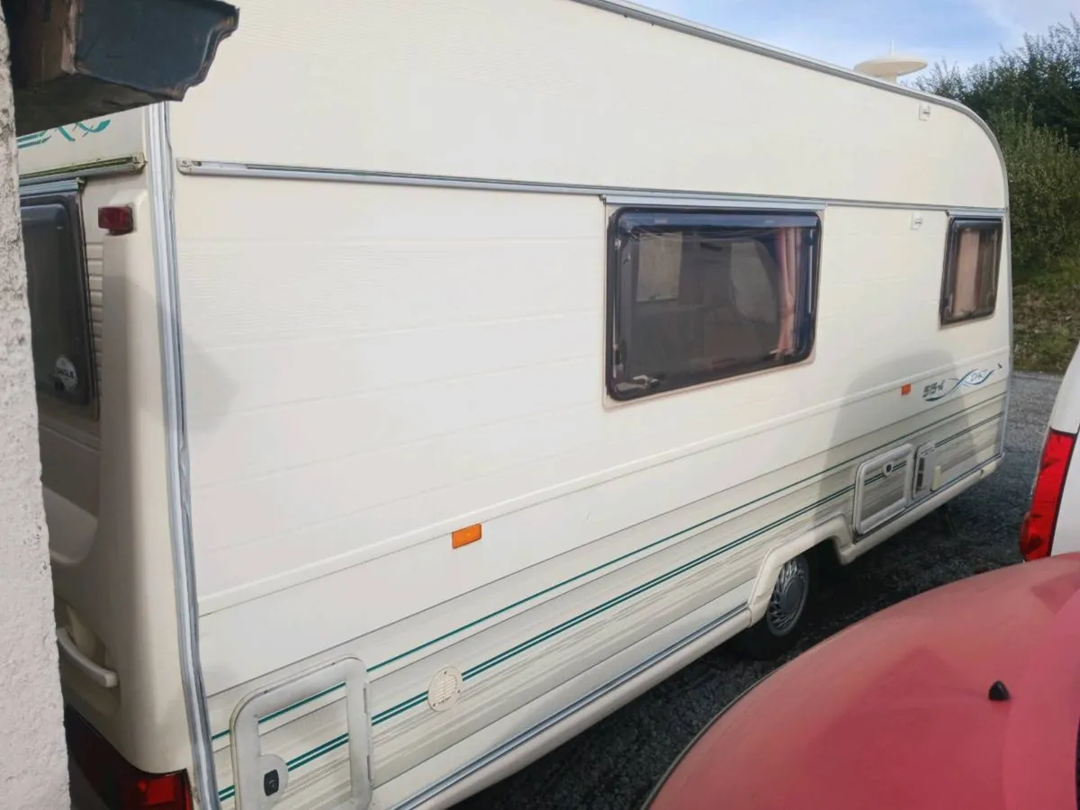 Avondale dart caravan 4/5 berth - Image 4