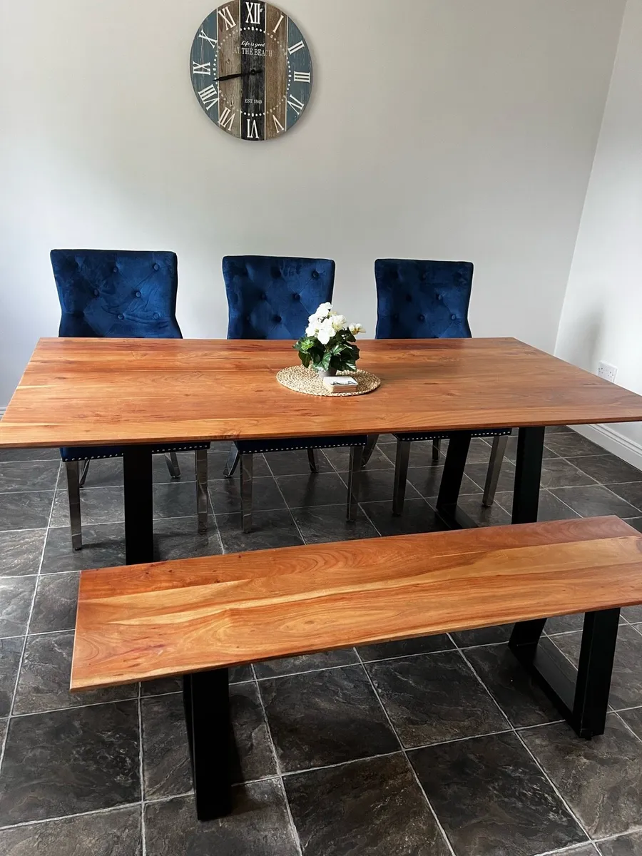 Dining table and bench - Image 1