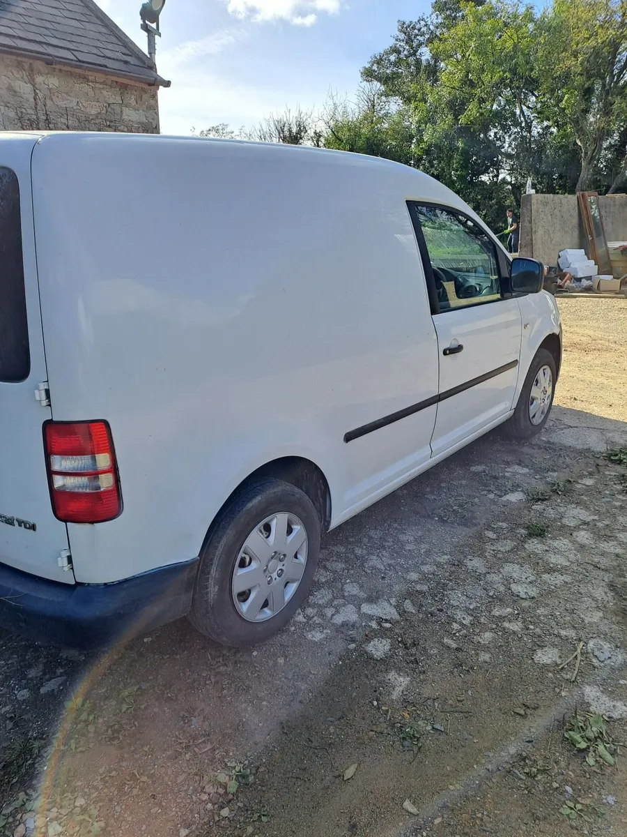 Volkswagen Caddy 2014 - Image 3