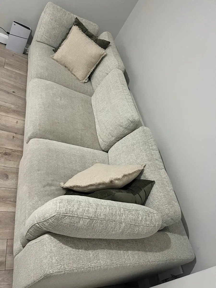 Sofa - Image 4