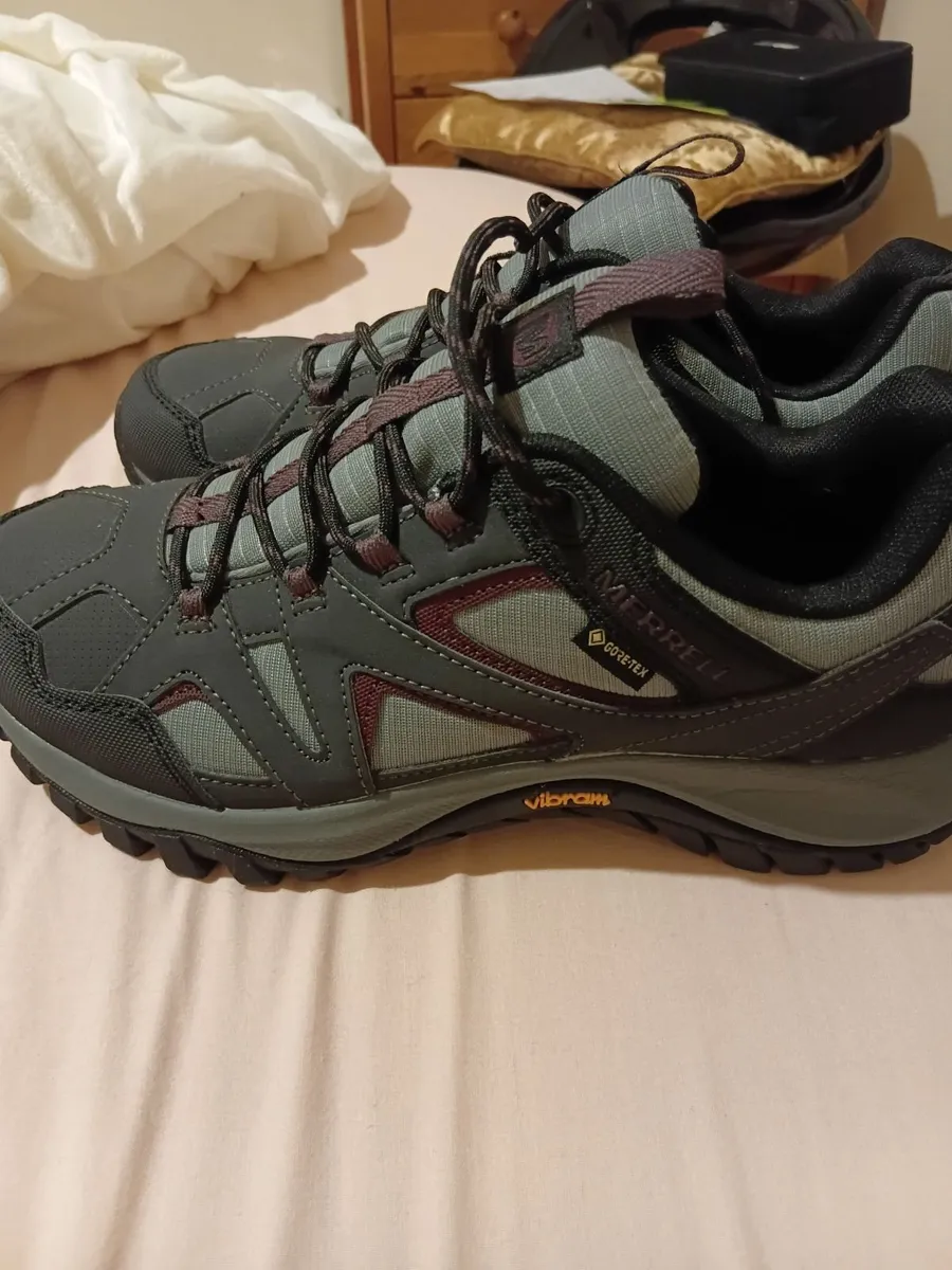 Brand new ladies merrell waterproof shoe - Image 2