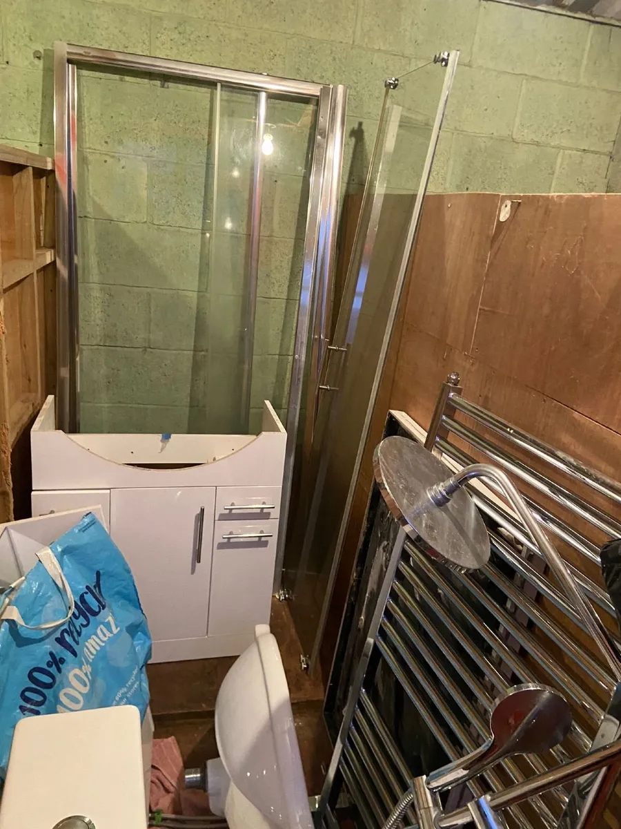 Bathroom Suite Set - Image 2