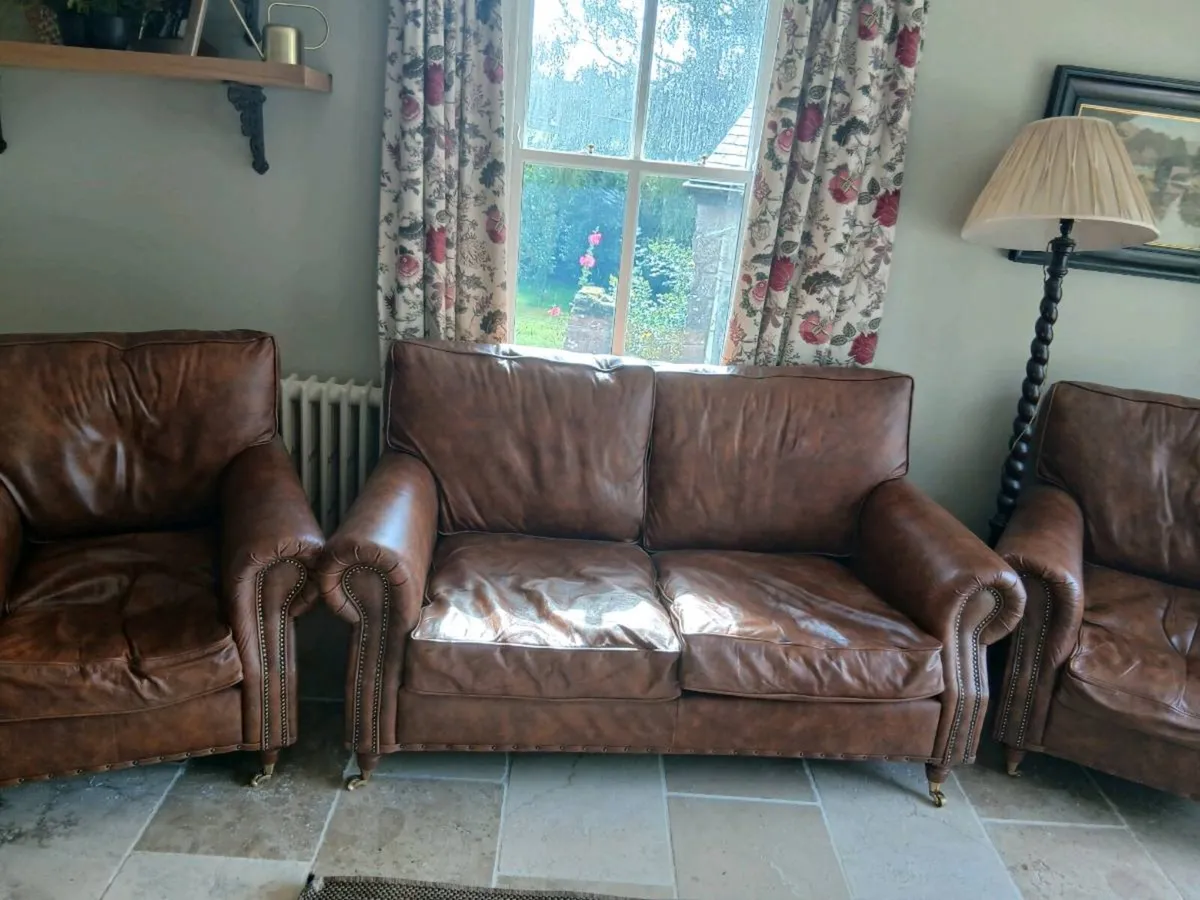 Leather Suite - Image 1