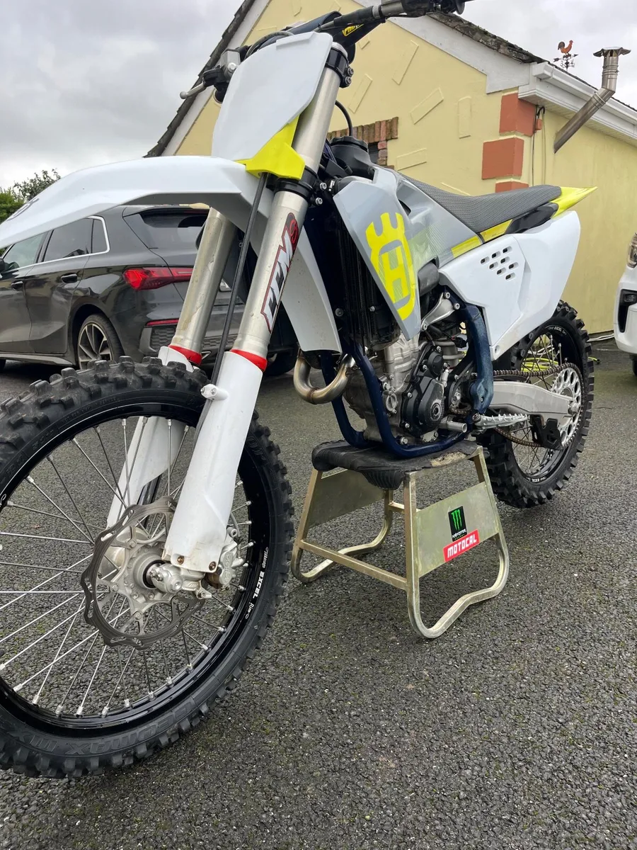 2024 Husqvarna FC 250 - Image 3