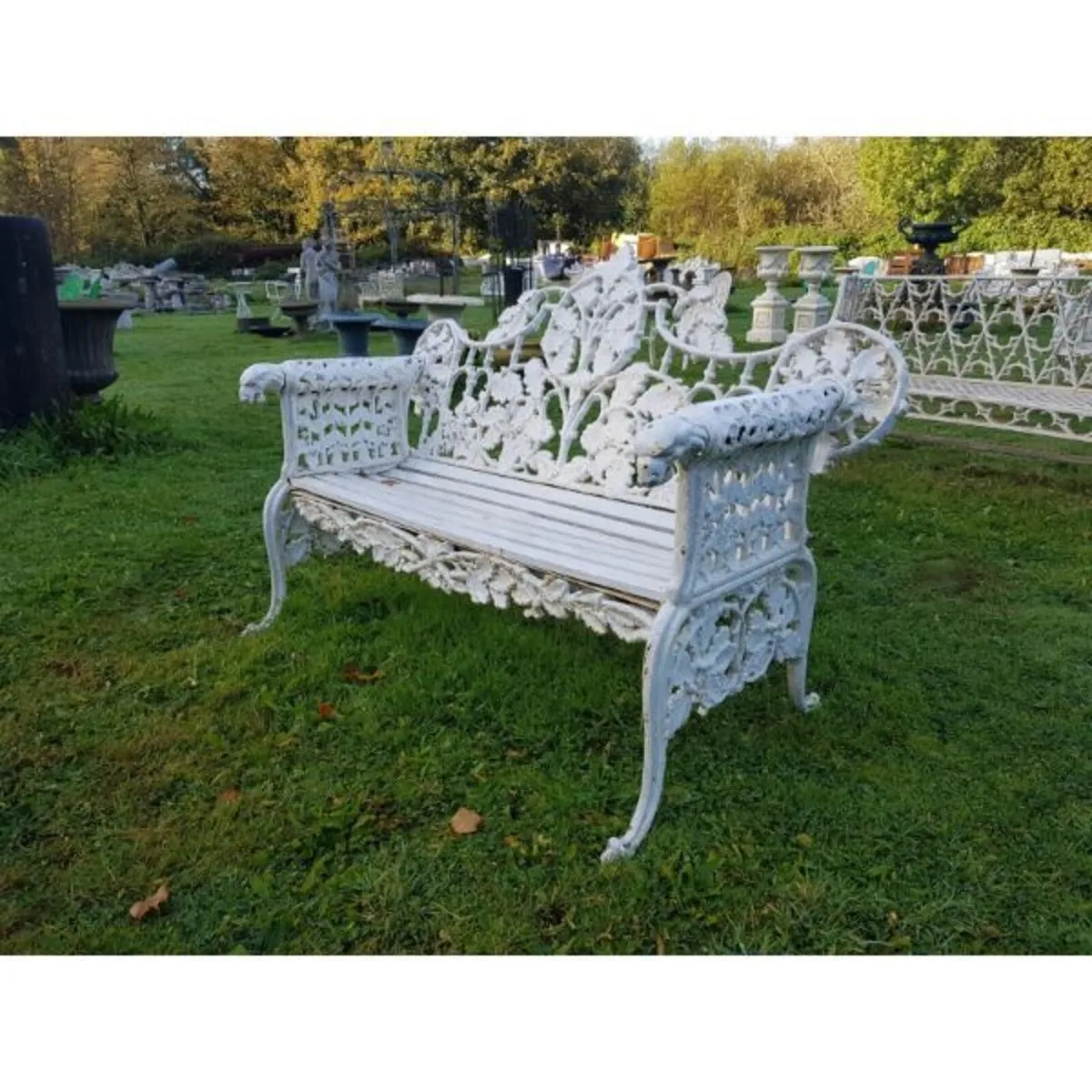 Bench Cast iron with d0g face arm rests H25 - Image 2