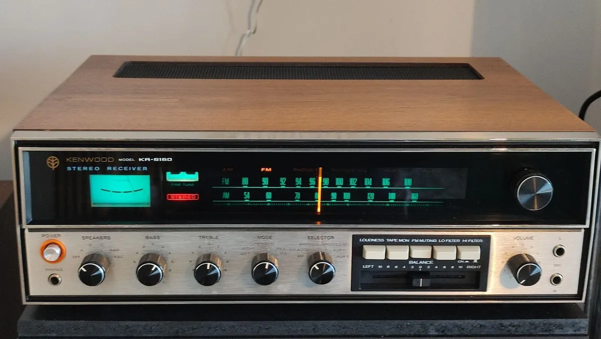 KENWOOD KR-5150 Receiver/amplifier. Like New! - Image 1