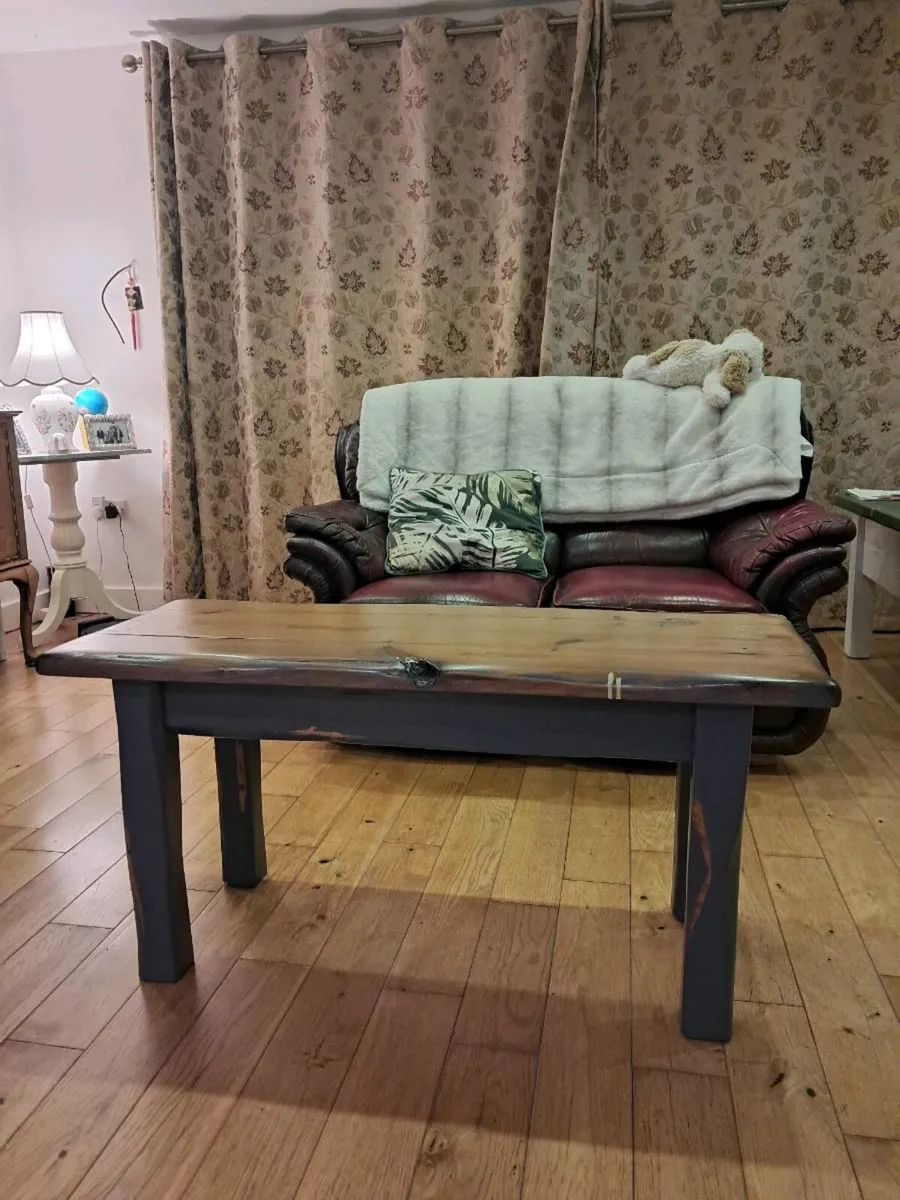 A handmade coffee table just made - Image 2