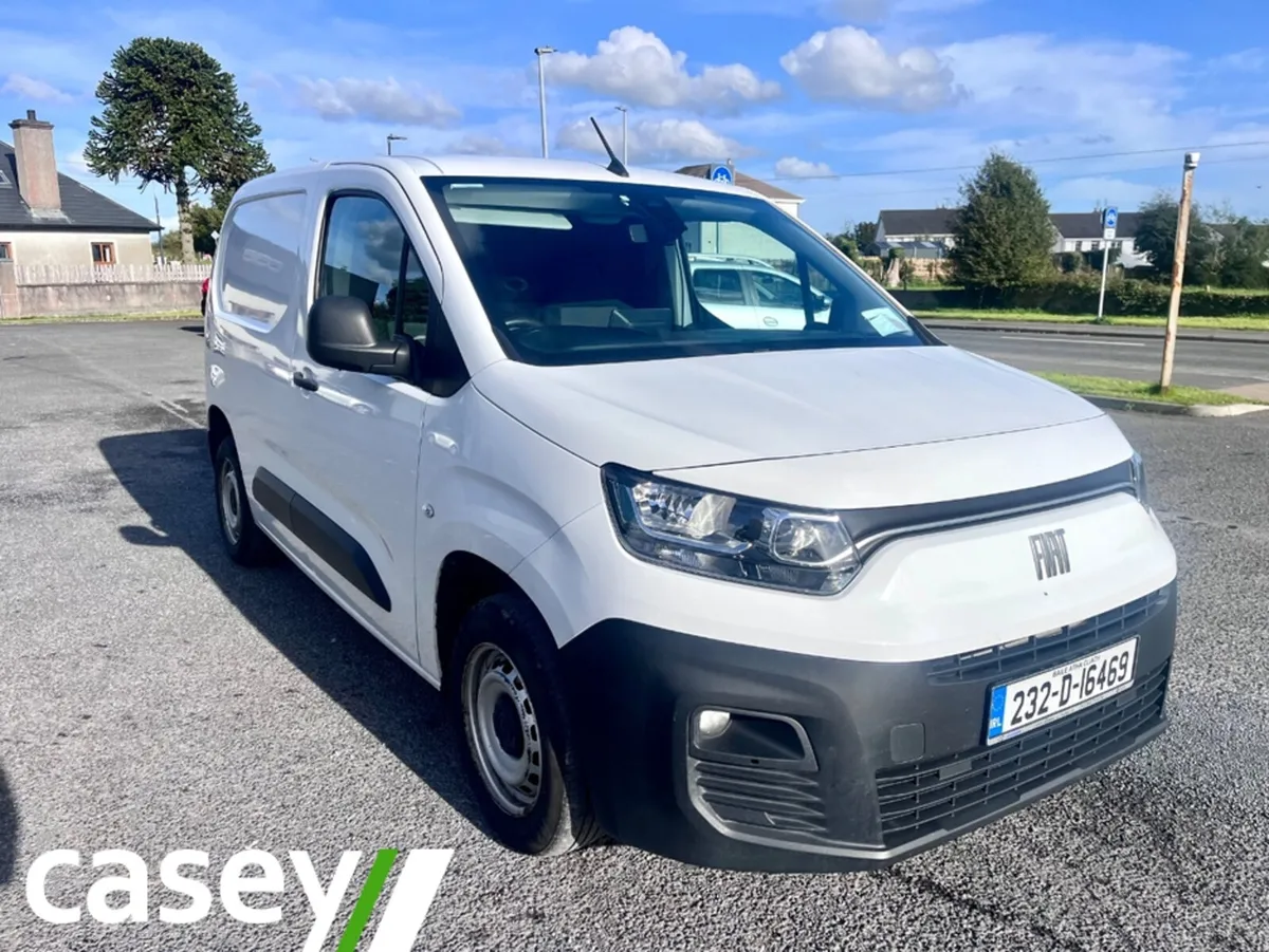 Fiat Doblo SWB 1.5 100HP 650KG 2 SE - Image 3