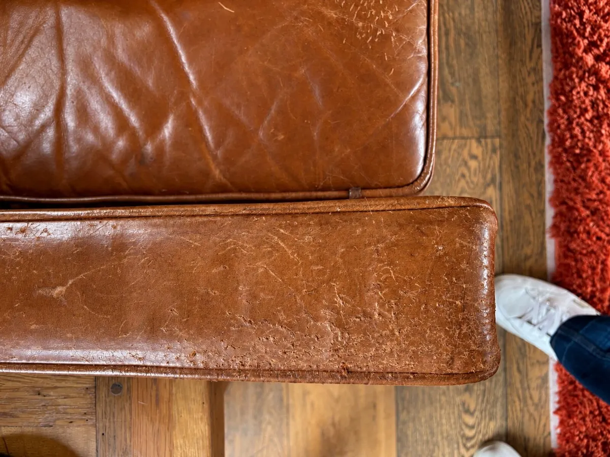 Tan leather corner sofa. Open to offers - Image 4