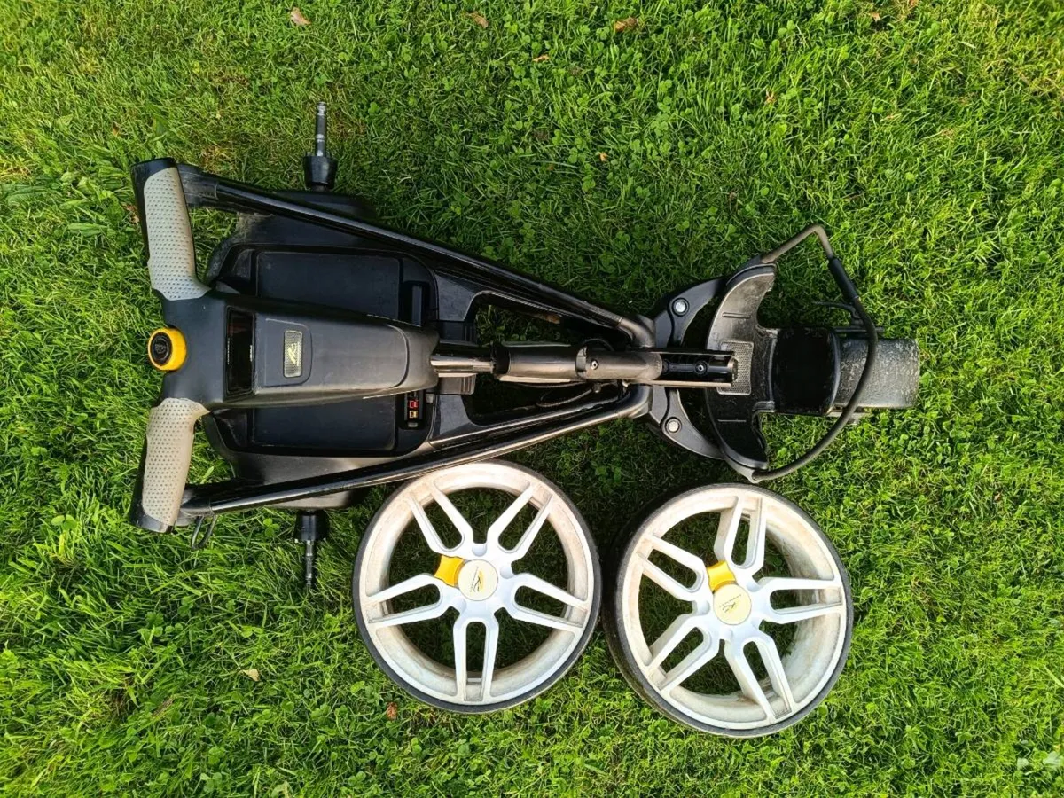 Powakaddy FWs3 Golf Trolley - Image 3